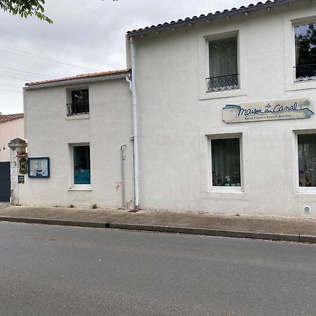 La Maison Du Canal De Rompsay - 5 Min De La Rochelle Panzió Périgny Kültér fotó
