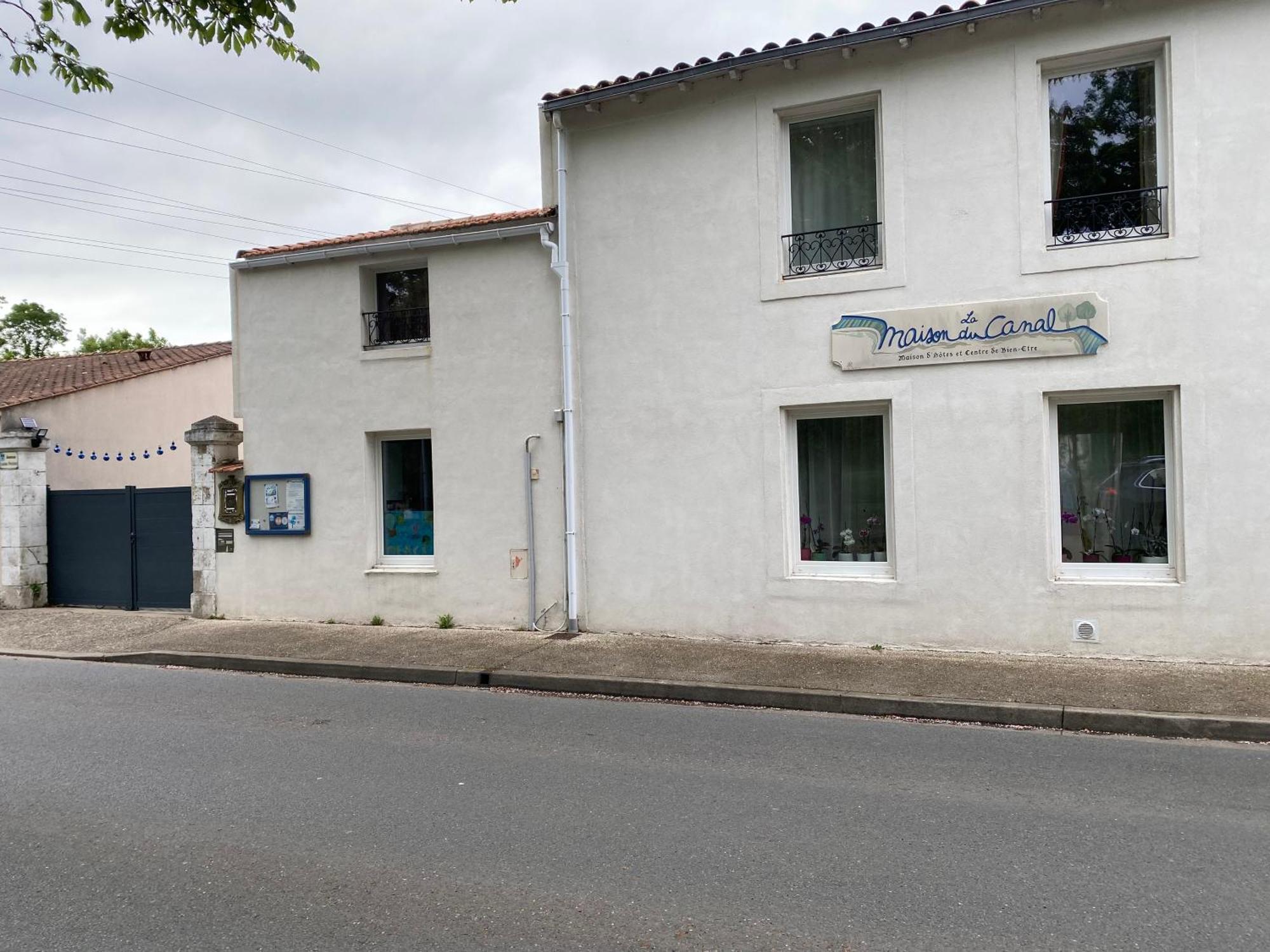 La Maison Du Canal De Rompsay - 5 Min De La Rochelle Panzió Périgny Kültér fotó